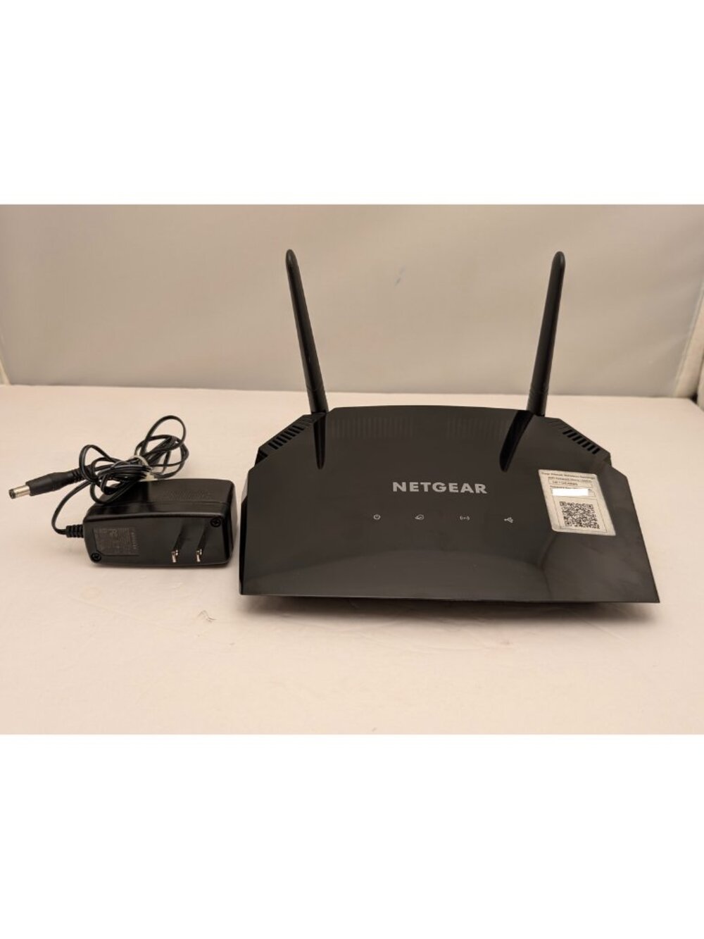 NETGEAR AC1600 Smart WiFi Router | 802.11ac Dual Band Gigabit Model R6260 USED